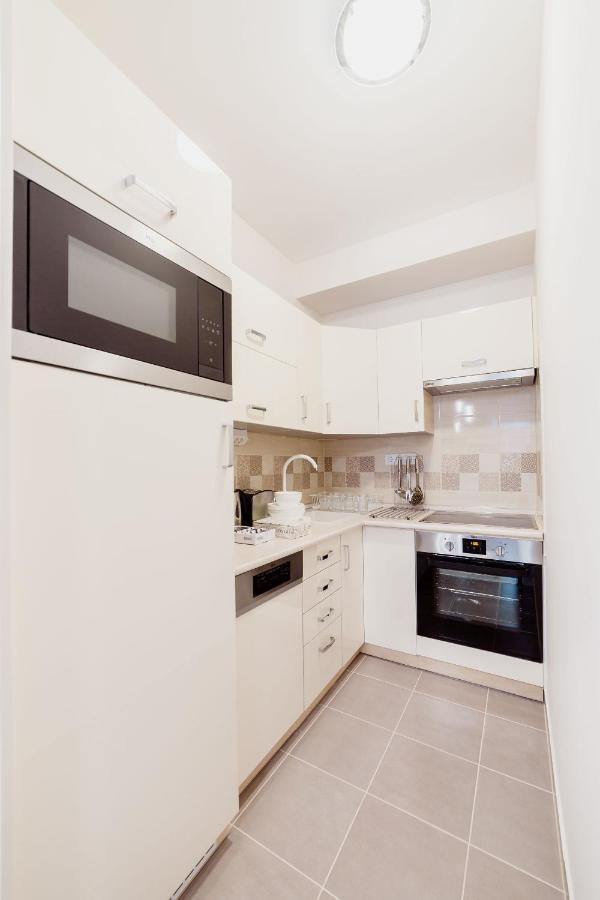 Corvin Promenade With Free Parking Apartment Budapest Exterior photo