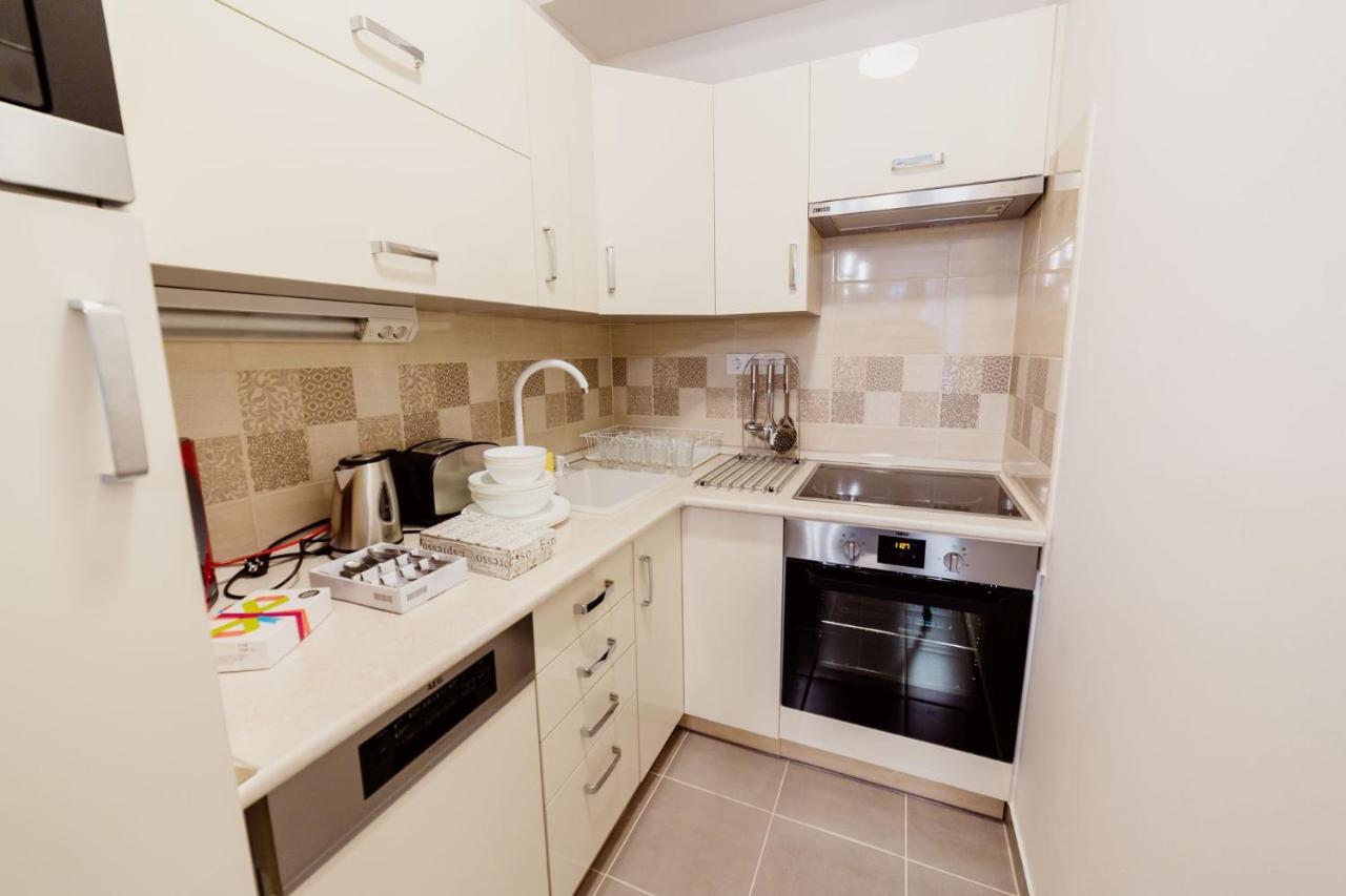 Corvin Promenade With Free Parking Apartment Budapest Exterior photo