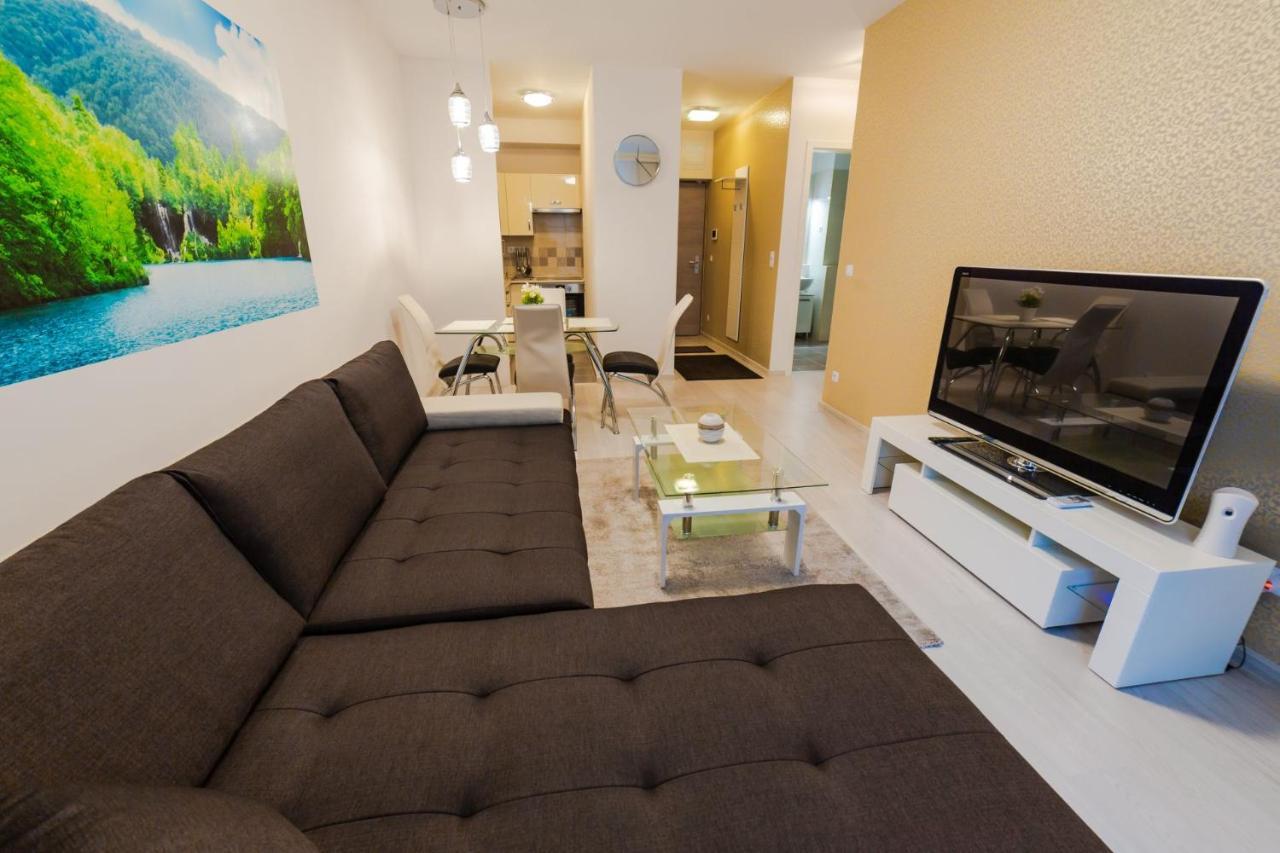 Corvin Promenade With Free Parking Apartment Budapest Exterior photo